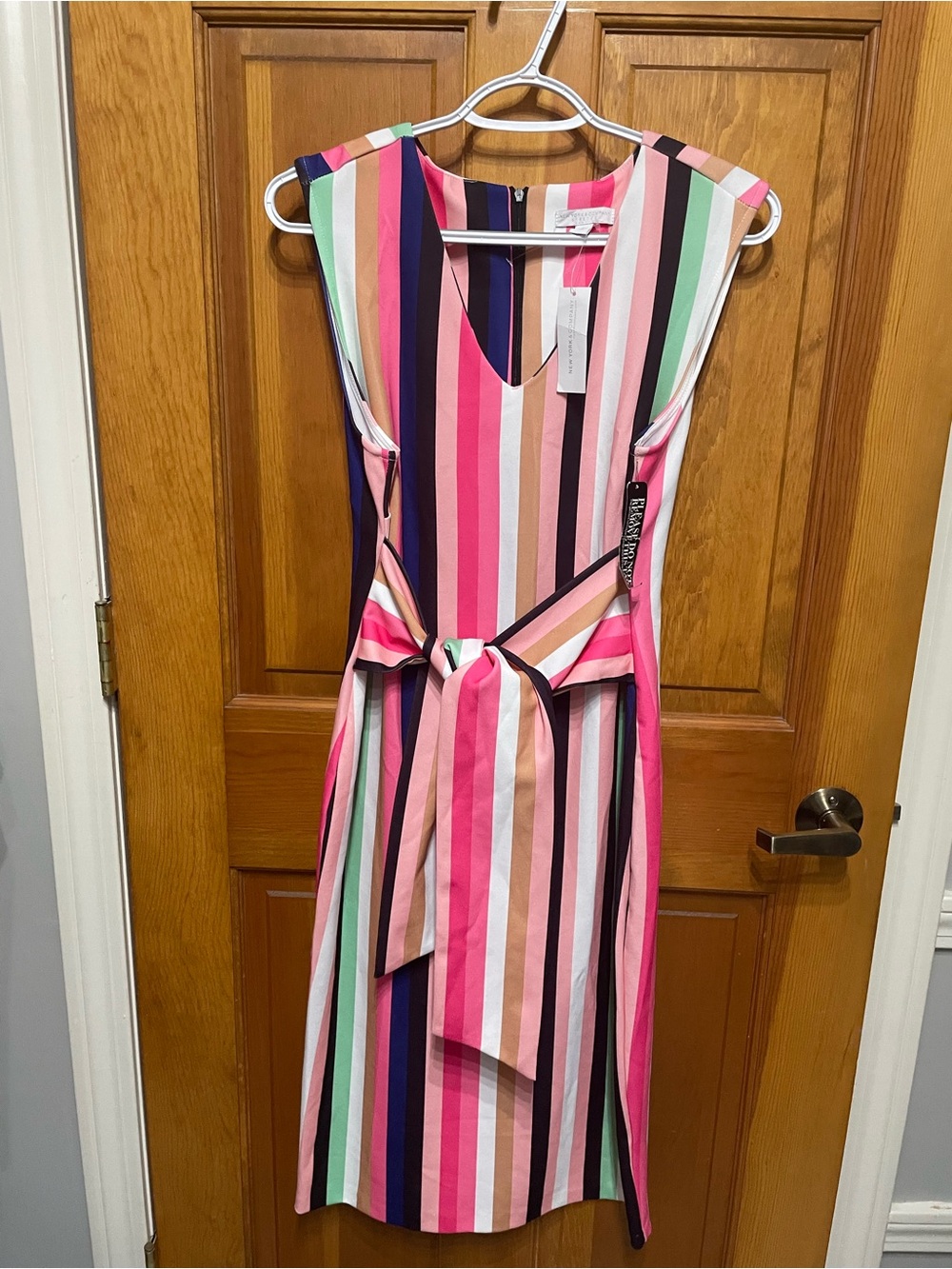 NWT New York & Company Colorful Striped Classic Tie-Waist Sleeveless Dress, M - Picture 2 of 8